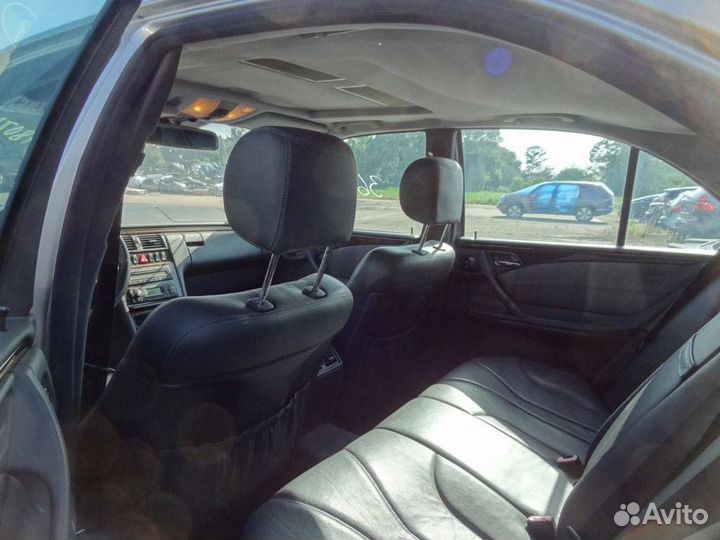 В разборе mercedes w210 e55 amg