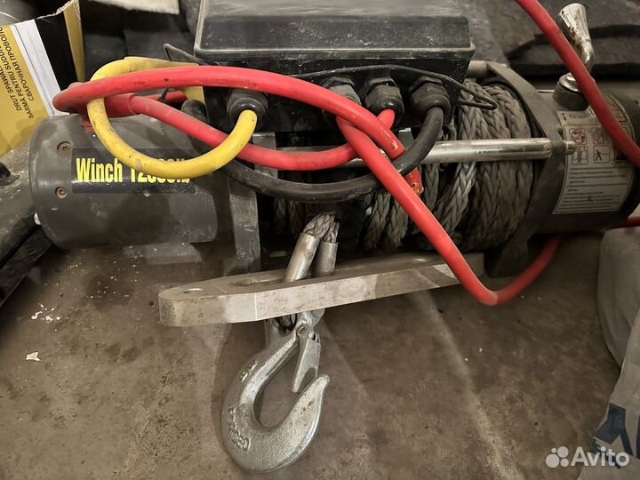 Лебедка автомобильная