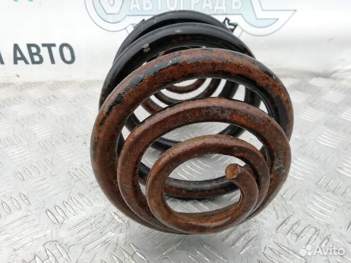 Пружина задняя Volkswagen Transporter T3