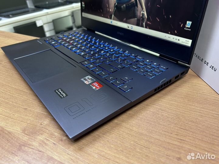 HP omen Ryzen 5 5600 + RX 6600M + 144 Hz