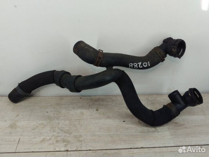 Трубопровод системы охлаждения Volkswagen Golf 5