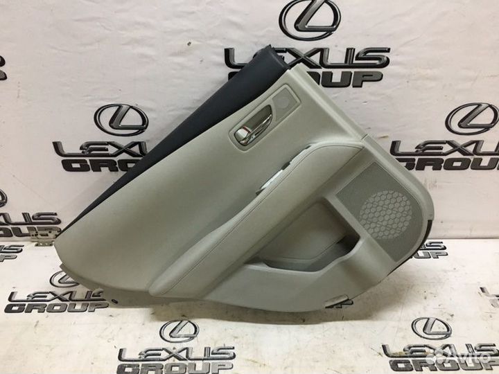 Обшивка двери лев. зад. Lexus RX350