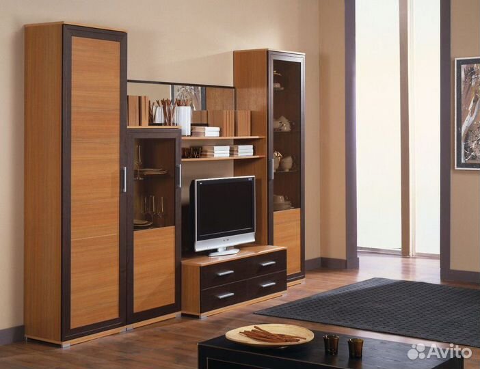 Стенка в гостиную