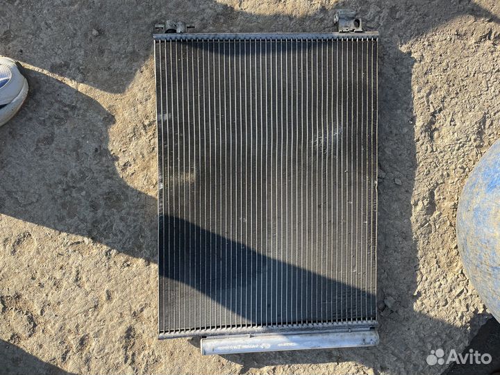 Радиатор кондиционера renault sandero stepway 2