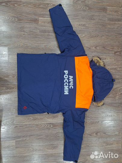 Зимняя куртка