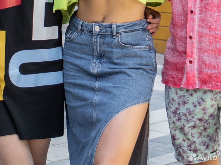 Юбка джинсовая с разрезом