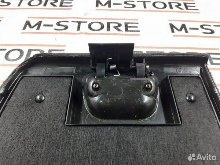 Обшивка багажника правая Bmw X5 E53 M54B30 2005