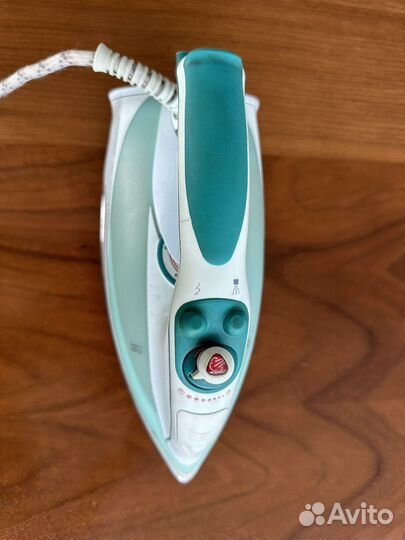 Утюг Philips для глажения с паром GC3320