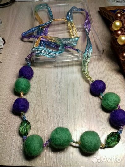 Бусики.колье