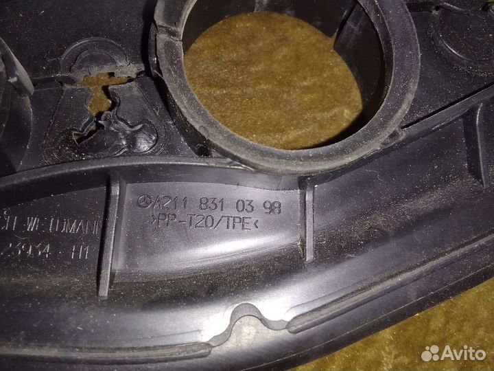 Уплотнитель печки Мерседес w211