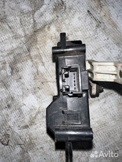 Сервопривод заслонок отопителя Toyota Mark II (X11