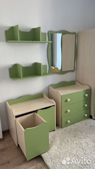 Мебель в детскую комнату