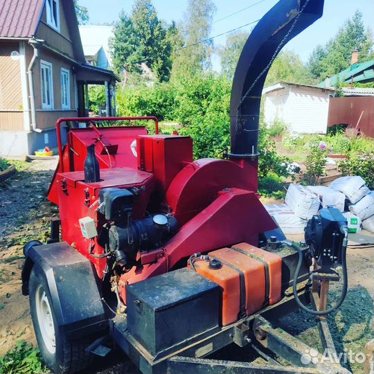 Аренда измельчитель веток / древесины