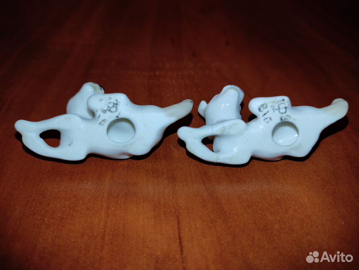 Собачка лфз фарфор СССР 2 шт. миниатюры