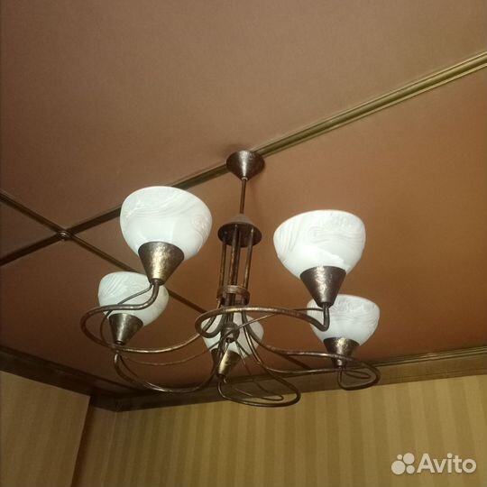 Люстра потолочная