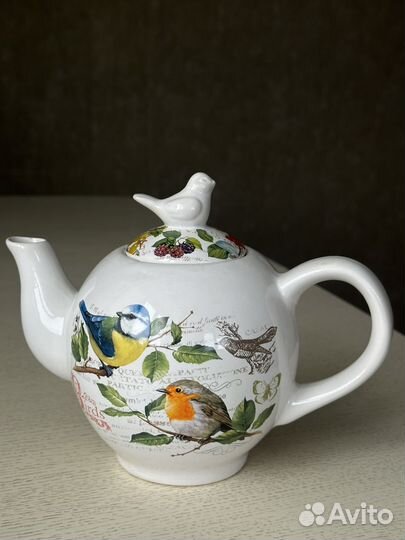 Чайник заварочный и сахарница