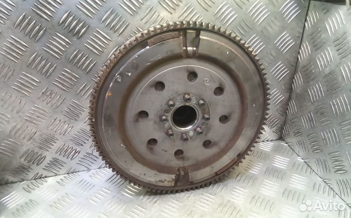 Маховик демпферный дизельный toyota avensis T27 20