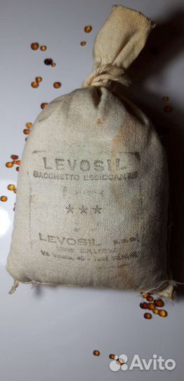 Янтарь обработанный,мелкий