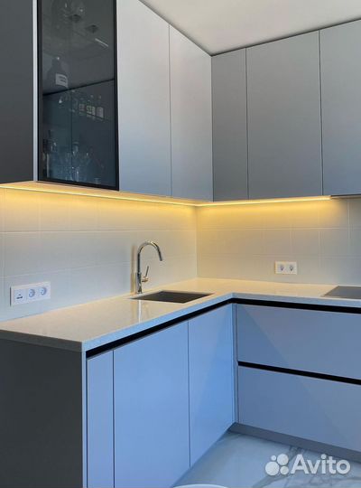 Кухонный гарнитур на заказ. Гapaнития дo 10 лeт