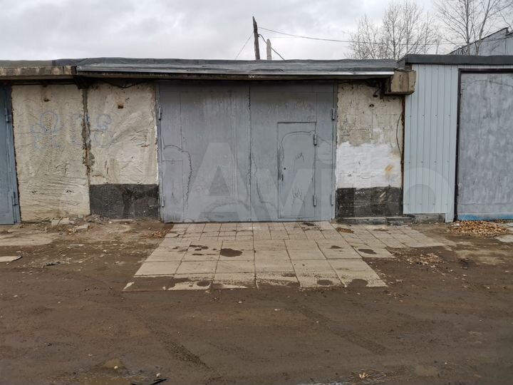 Гараж, > 30 м²