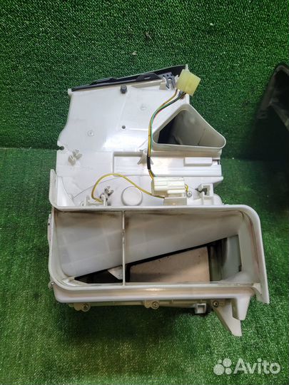 Корпус печки Mitsubishi Lancer 9 2008 4G18