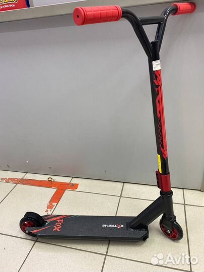 Трюковой самокат алюминиевые колеса черный 300A