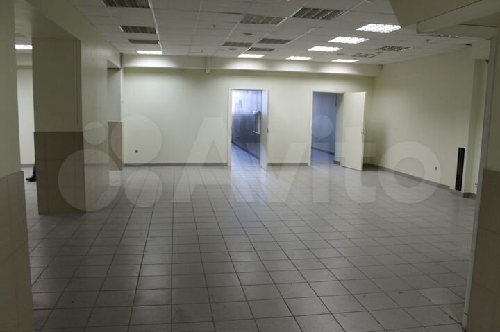 Свободного назначения, 705 м²