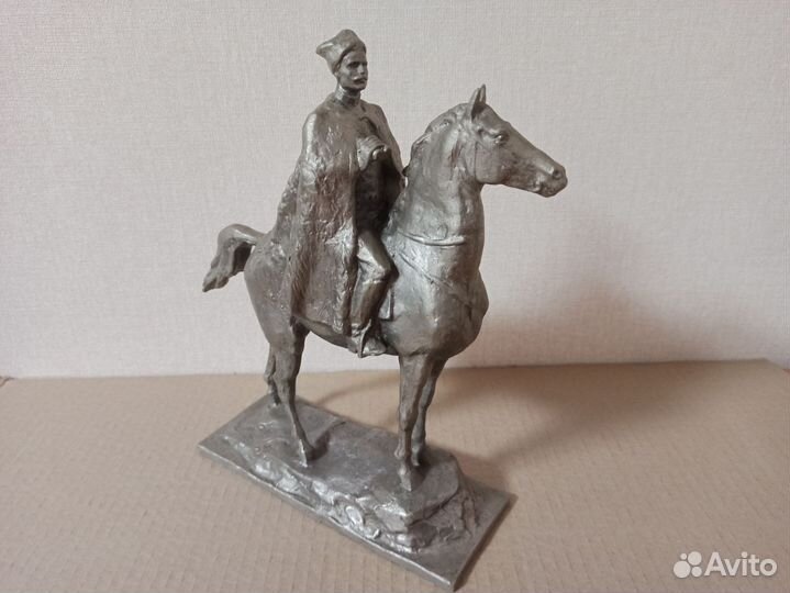 Статуэтка Чапаев на коне