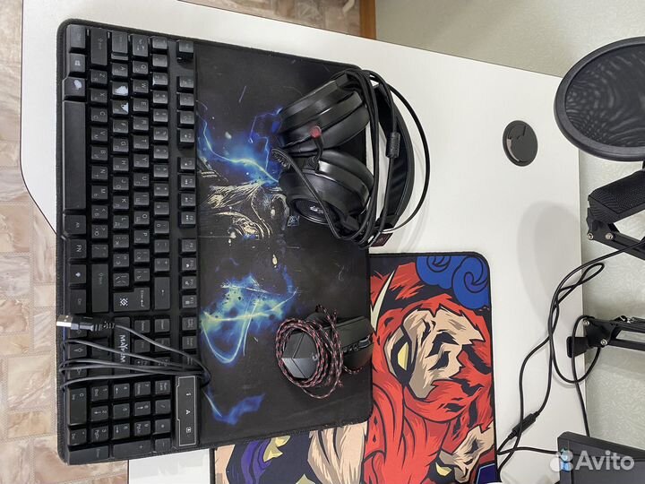 Игровая клавиатура и мышь (комплект)