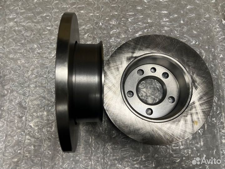 Диск тормозной передний Volkswagen Transporter R14