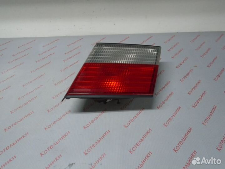 Nissan 26550-2F925 Фонарь задний правый