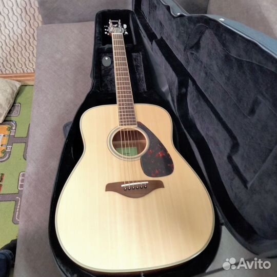 Акустическая гитара Yamaha fg820