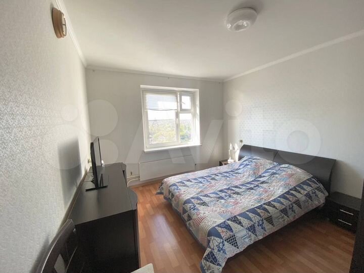 2-к. квартира, 55 м², 9/9 эт.