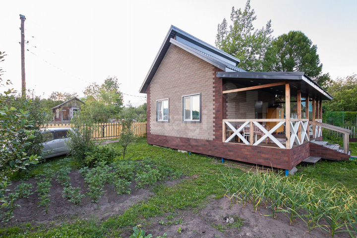 Дом 53,8 м² на участке 6,8 сот.