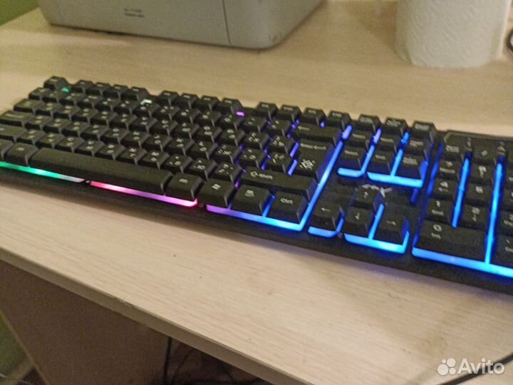 Игровая клавиатура с подсветкой