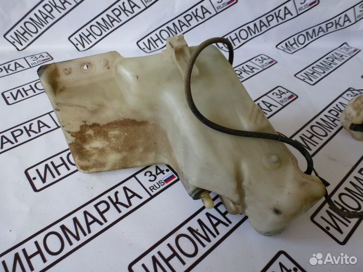 Бачок омывателя Мерседес W202