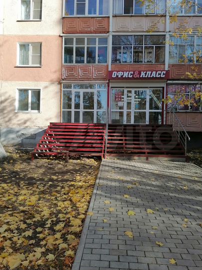 Торговая площадь, 64 м²