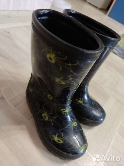 Резиновые сапоги