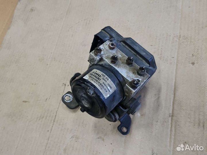 Блок ABS (насос) Hyundai Elantra XD хундaй Элантра