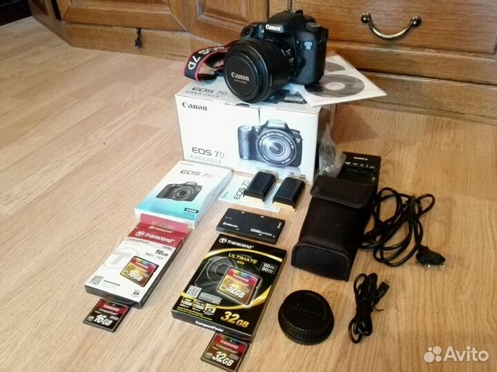 Фотоаппарат Canon 7d в комплекте