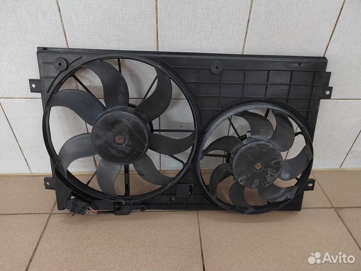 Диффузор в сборе с вентиляторами VAG 5CU121207