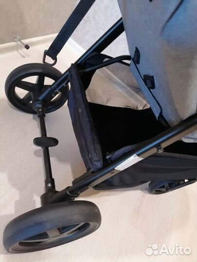 Коляска McCan