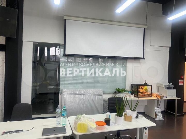 Ул. Космонавта Волкова, 12, 380м²