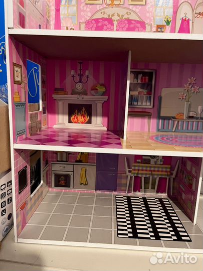 Домик кукольный