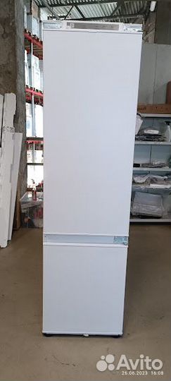 Встраиваемый холодильник Samsung BRB 30600FWW (69)