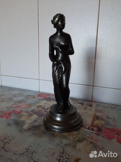 Купальщица касли