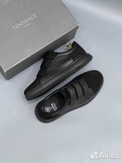 Кроссовки мужские