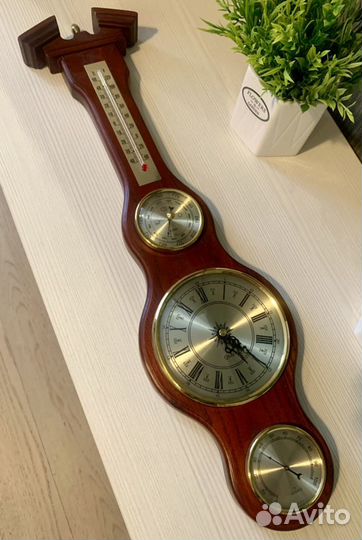 Часы настенные с барометром интерьерные