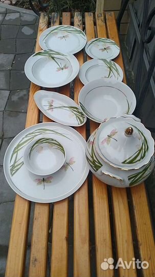 Набор столовой посуды новый