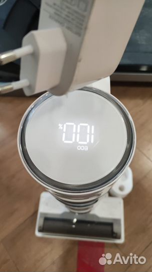 Моющий беспроводной пылесос Dreame H11